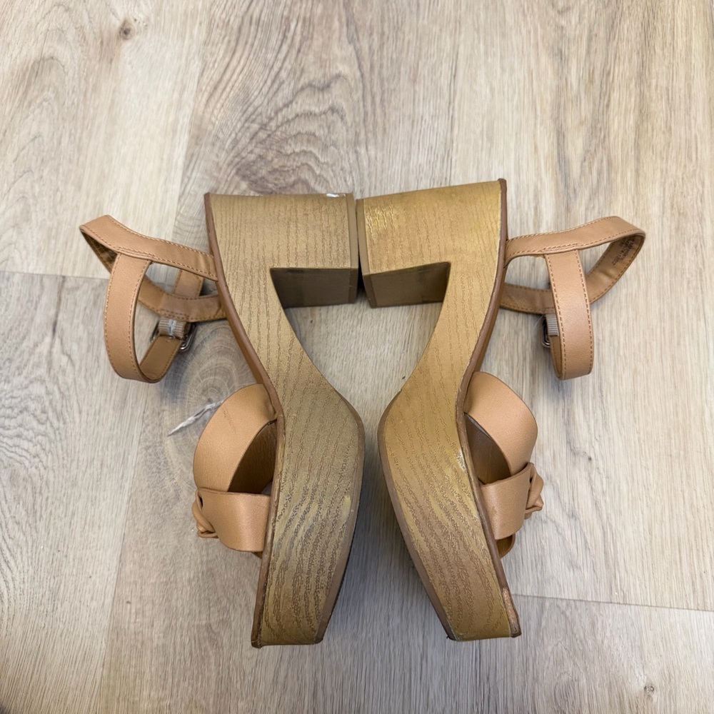 Universal Thread Tan Knotted Sandals - Picture 5 of 8